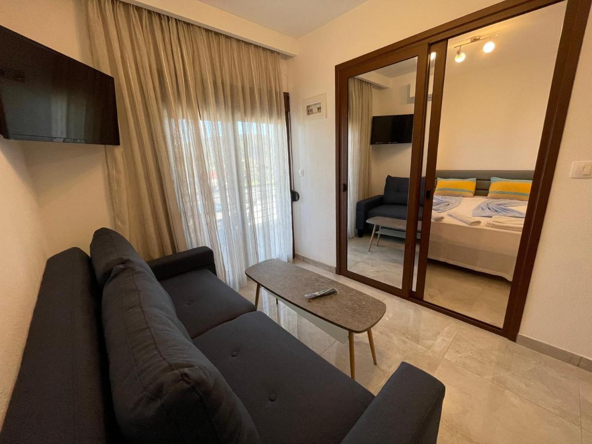 Theano Studios Paralia Sikias Exteriér fotografie