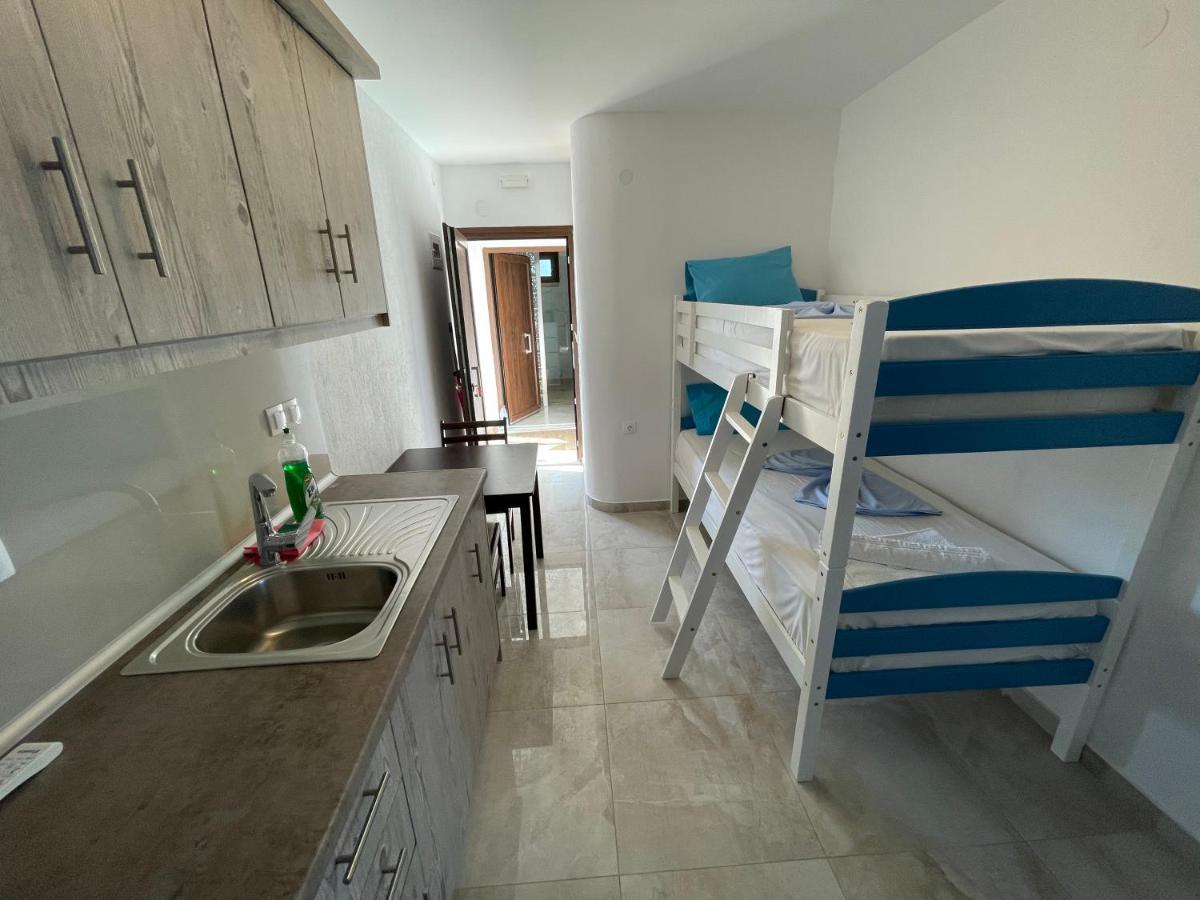 Theano Studios Paralia Sikias Exteriér fotografie