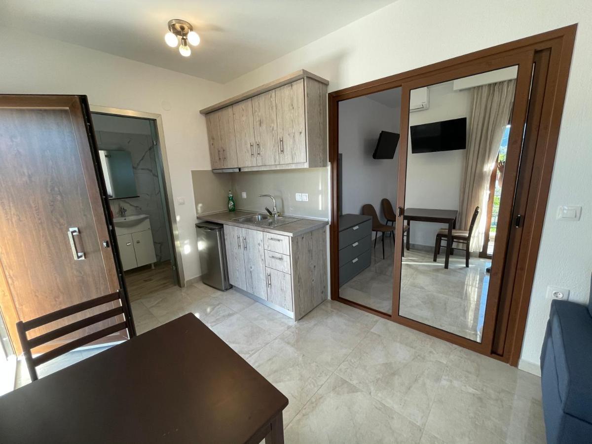 Theano Studios Paralia Sikias Exteriér fotografie