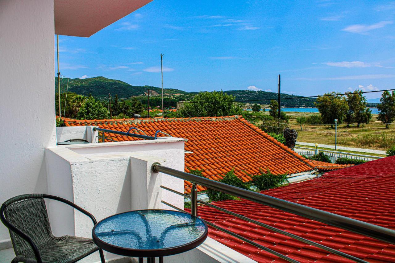 Theano Studios Paralia Sikias Exteriér fotografie